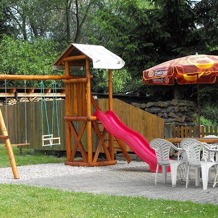 Pension U Milana Двур-Кралове-над-Лабем Экстерьер фото